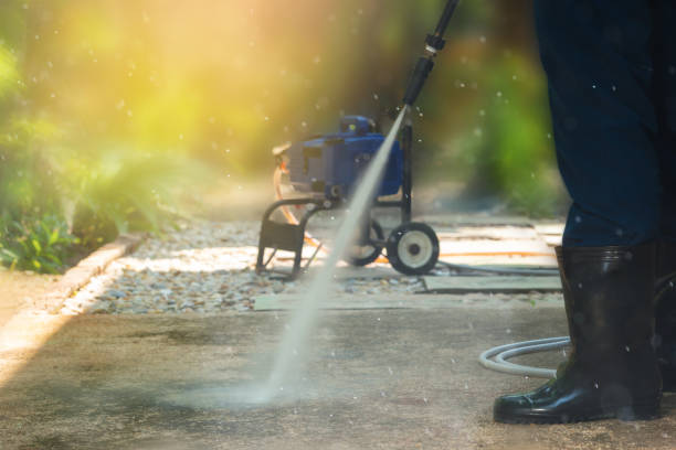 Best Driveway Pressure Washing  in New Castle, DE